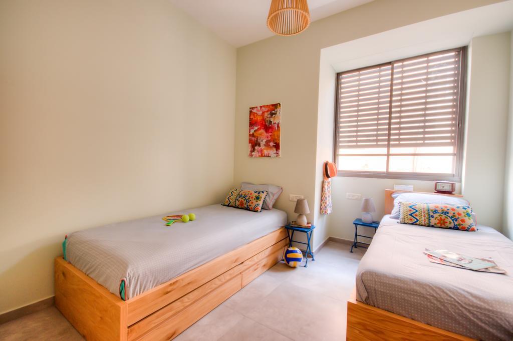 Ben Gurion 83 Apartment Tel Aviv Ngoại thất bức ảnh